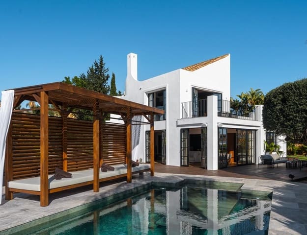 4 makuuhuone Huvila myytävänä paikassa Los Naranjos, Marbella mukana uima-altaan 
autotalli - 4 250 000 € (Ref: 9744007)