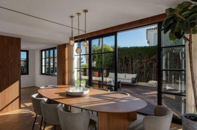 4 chambre Villa/Maison à vendre à Los Naranjos, Marbella avec piscine garage - 4 250 000 € (Ref: 9744007)