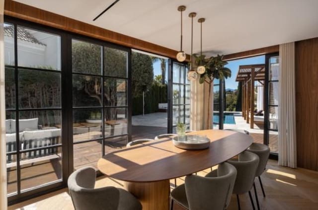 4 chambre Villa/Maison à vendre à Los Naranjos, Marbella avec piscine garage - 4 250 000 € (Ref: 9744007)