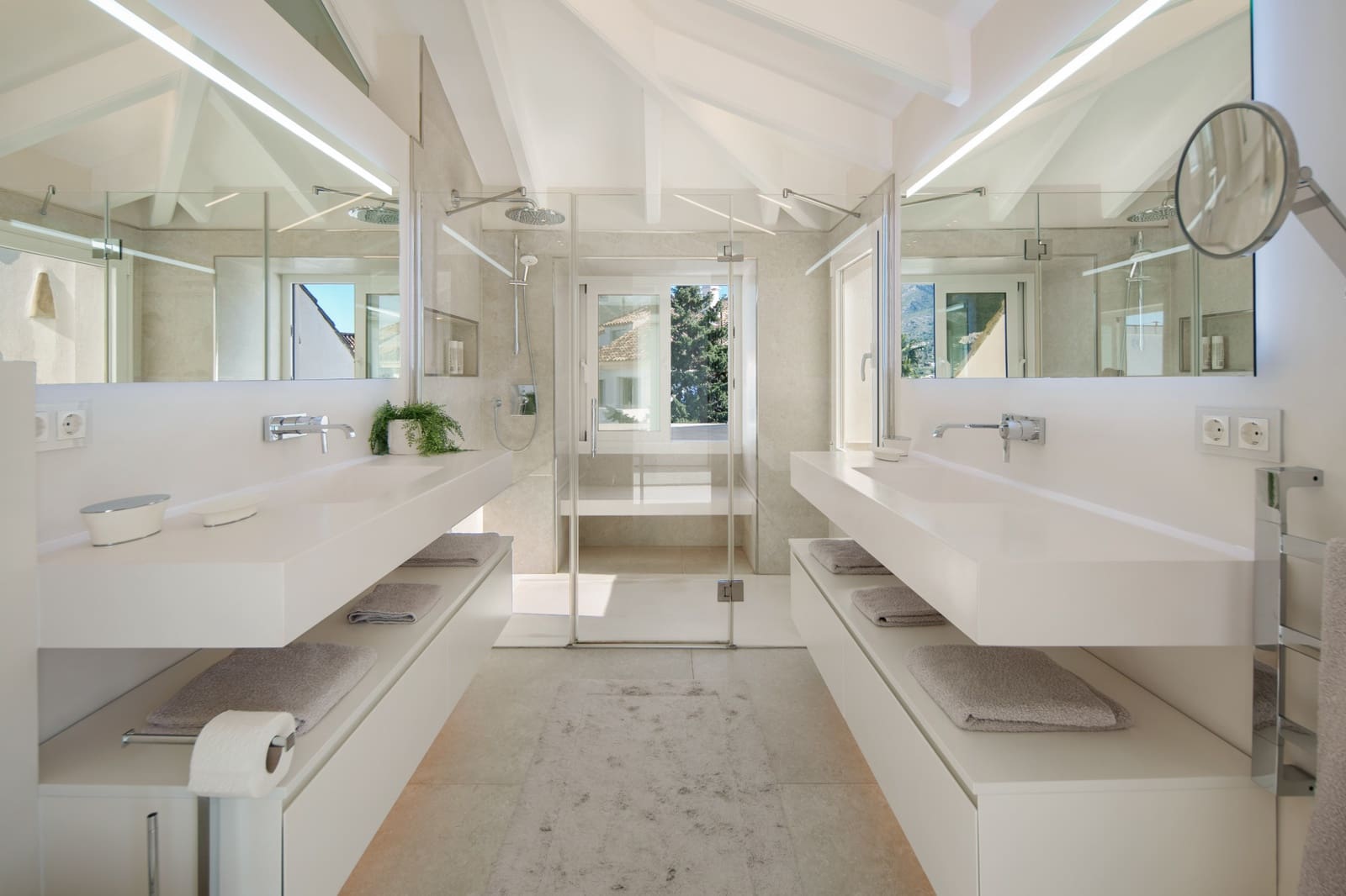 3 soveværelse Penthouse til salg i Marbella med swimmingpool garage - € 2.495.000 (Ref: 9747470)