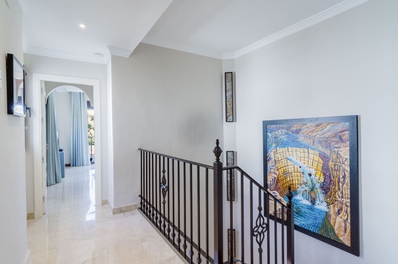 4 bedroom Semi-detached Villa for sale in Estepona with garage - € 975,000 (Ref: 9751478)