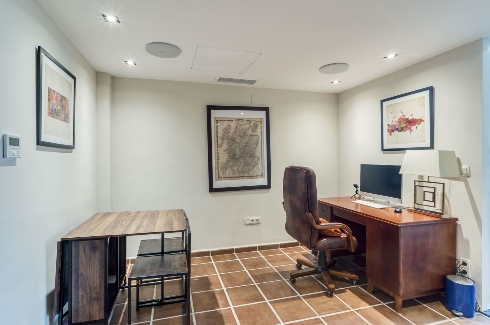 4 bedroom Semi-detached Villa for sale in Estepona with garage - € 975,000 (Ref: 9751478)