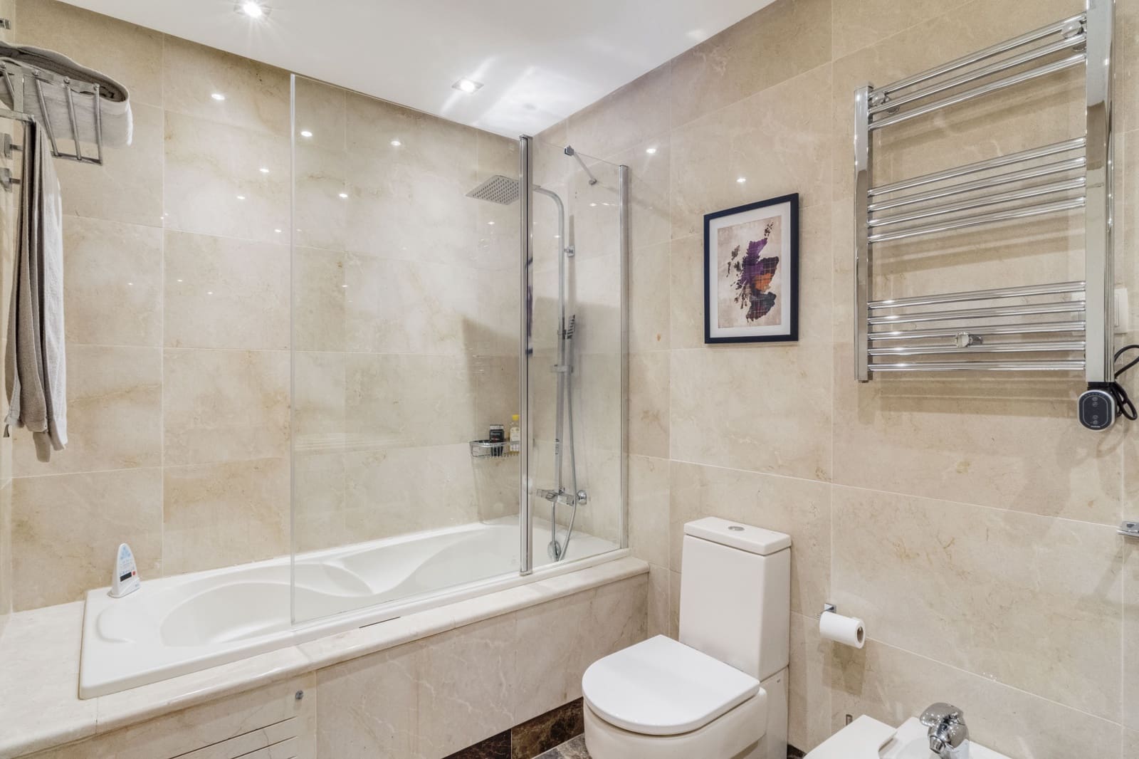4 bedroom Semi-detached Villa for sale in Estepona with garage - € 875,000 (Ref: 9751478)