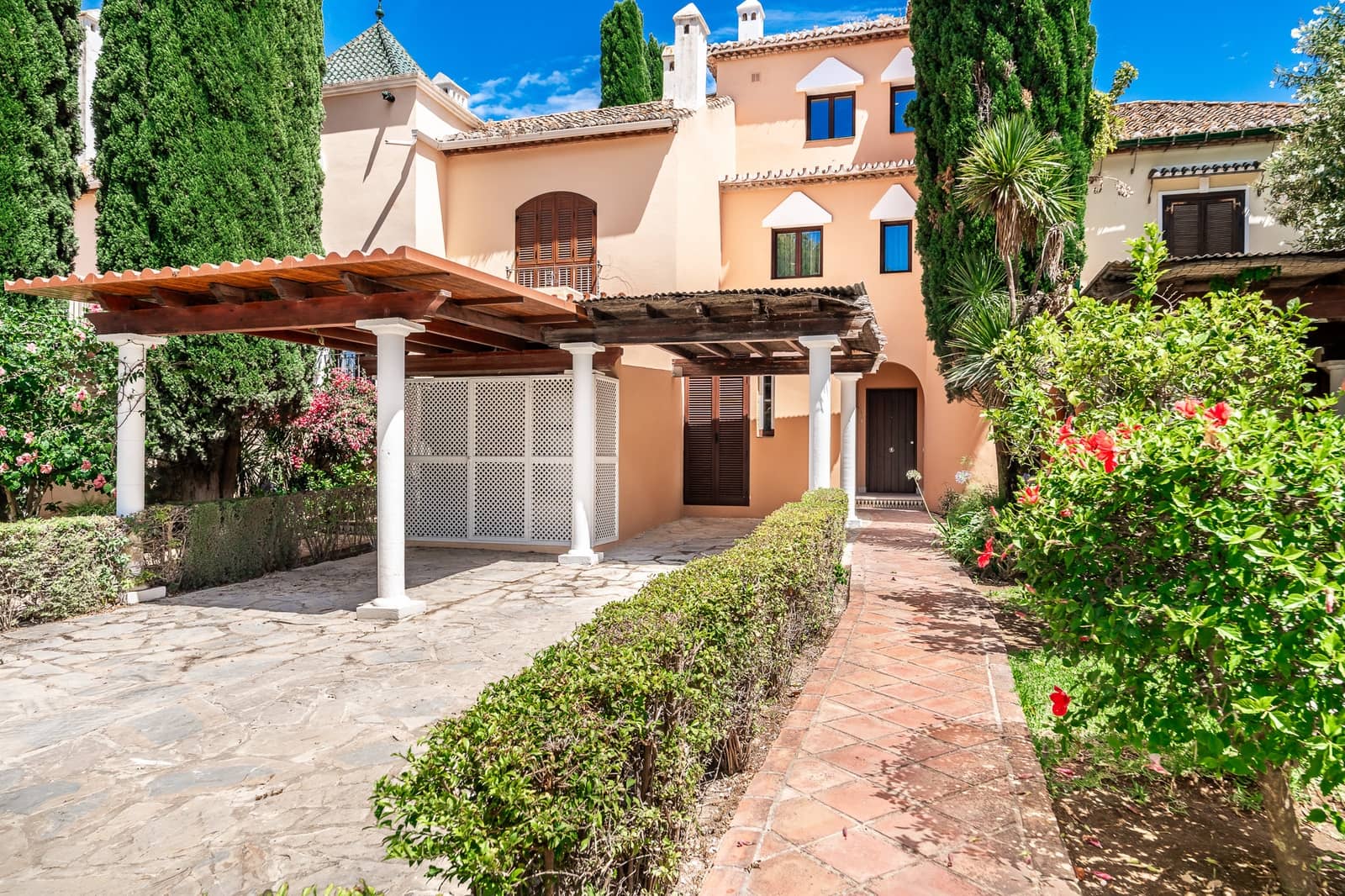 4 chambre Maison de Ville à vendre à Estepona avec piscine garage - 2 599 000 € (Ref: 9755095)