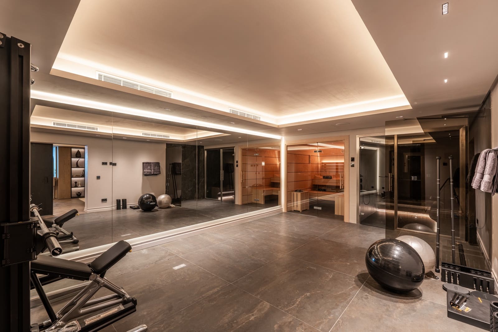 5 soveværelse Villa til salg i Marbella med swimmingpool garage - € 7.800.000 (Ref: 9755096)