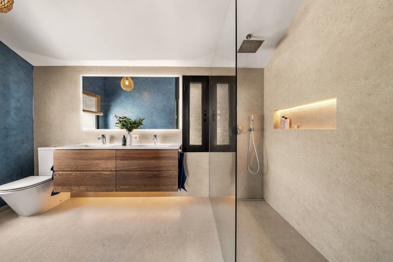 4 chambre Villa/Maison à vendre à Nueva Andalucia avec piscine garage - 2 650 000 € (Ref: 9770145)