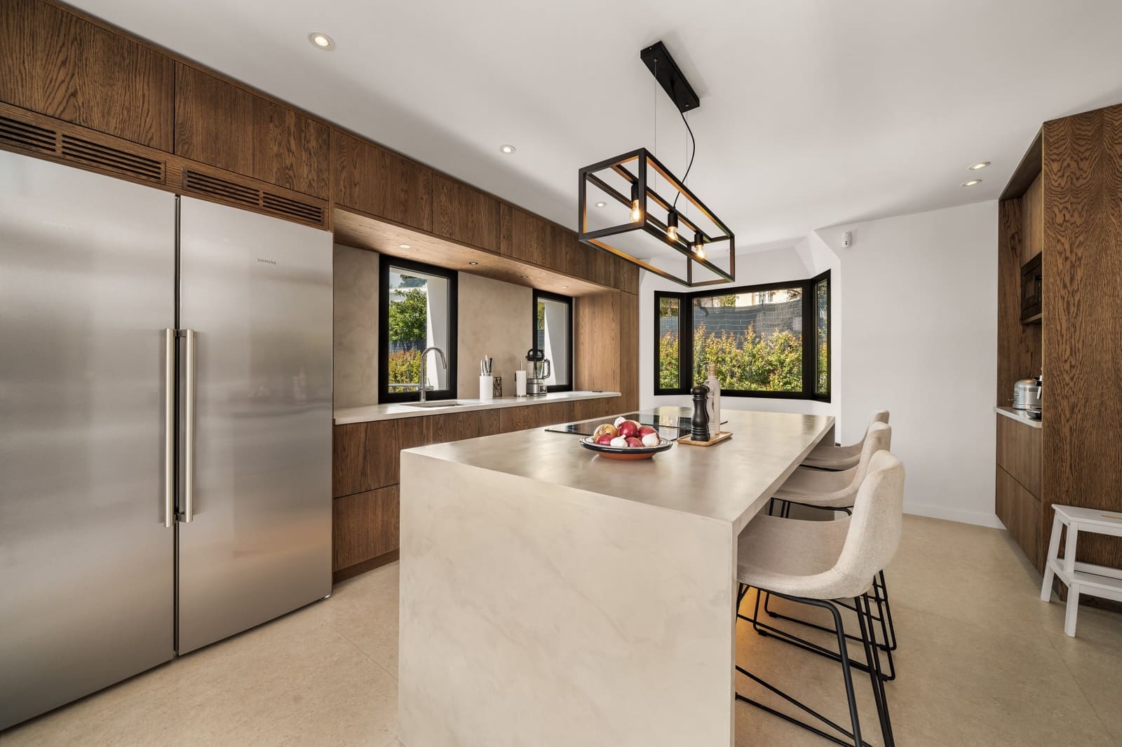 4 sypialnia Willa na sprzedaż w Nueva Andalucia z basenem garażem - 2 650 000 € (Ref: 9770145)