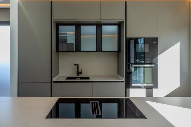 2 slaapkamer Penthouse te koop in Nueva Andalucía Centro, Marbella met zwembad garage - € 890.000 (Ref: 9772546)