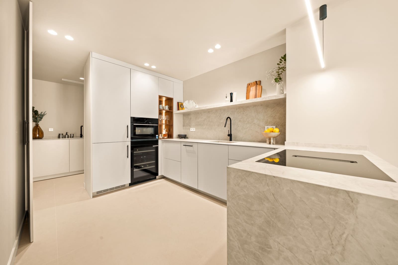 3 chambre Appartement à vendre à Benahavis avec piscine garage - 799 000 € (Ref: 9772547)