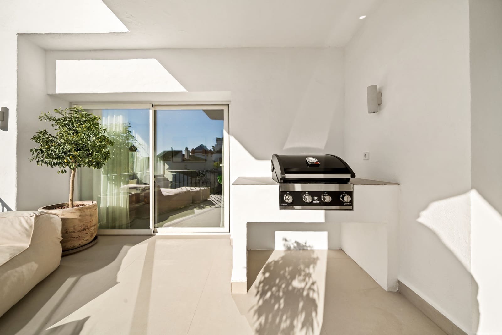 3 chambre Appartement à vendre à Benahavis avec piscine garage - 799 000 € (Ref: 9772547)