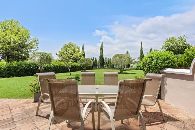 1 chambre Appartement à vendre à Los Flamingos, Benahavís avec piscine garage - 445 000 € (Ref: 9772548)