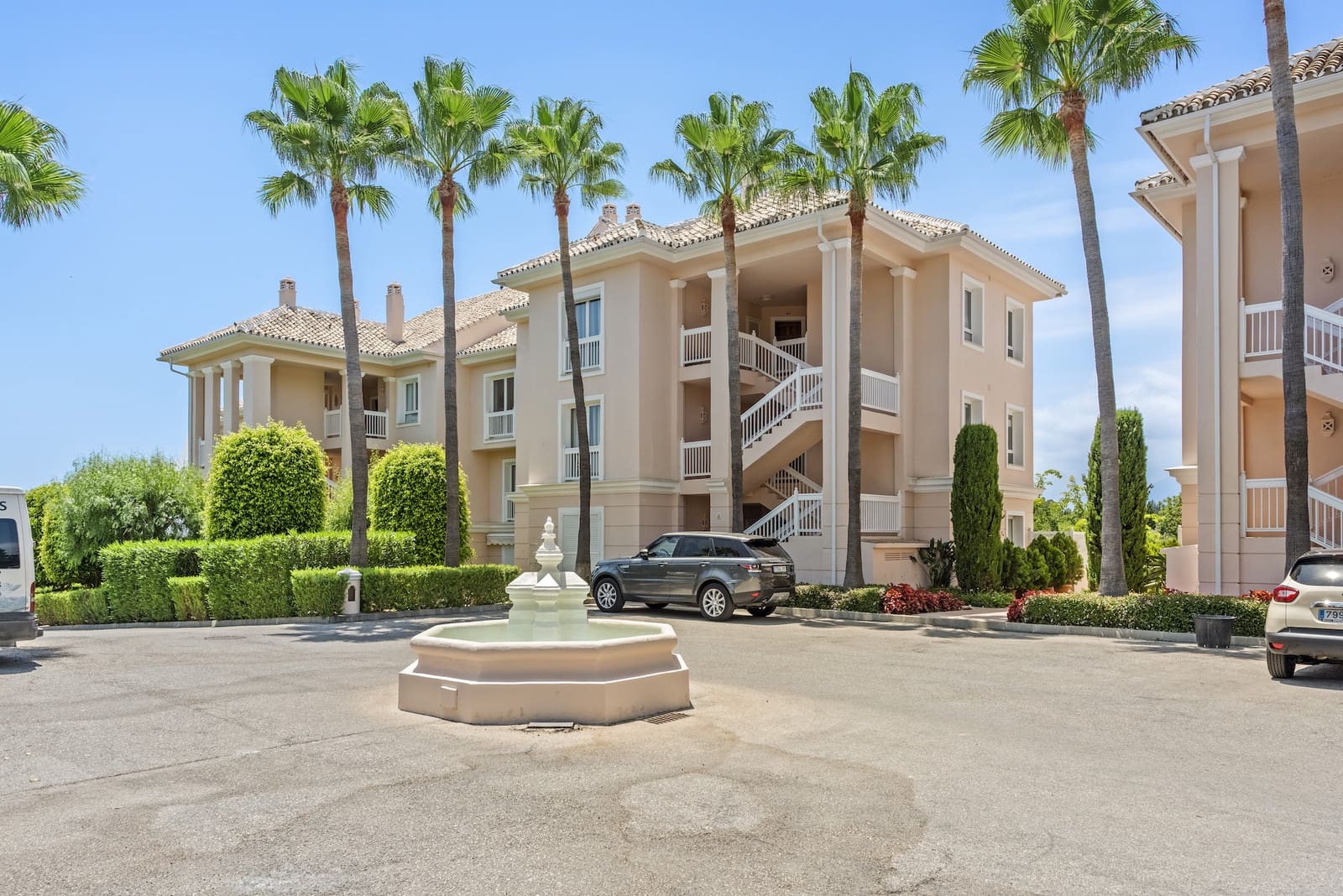 1 chambre Appartement à vendre à Los Flamingos avec piscine garage - 445 000 € (Ref: 9772548)