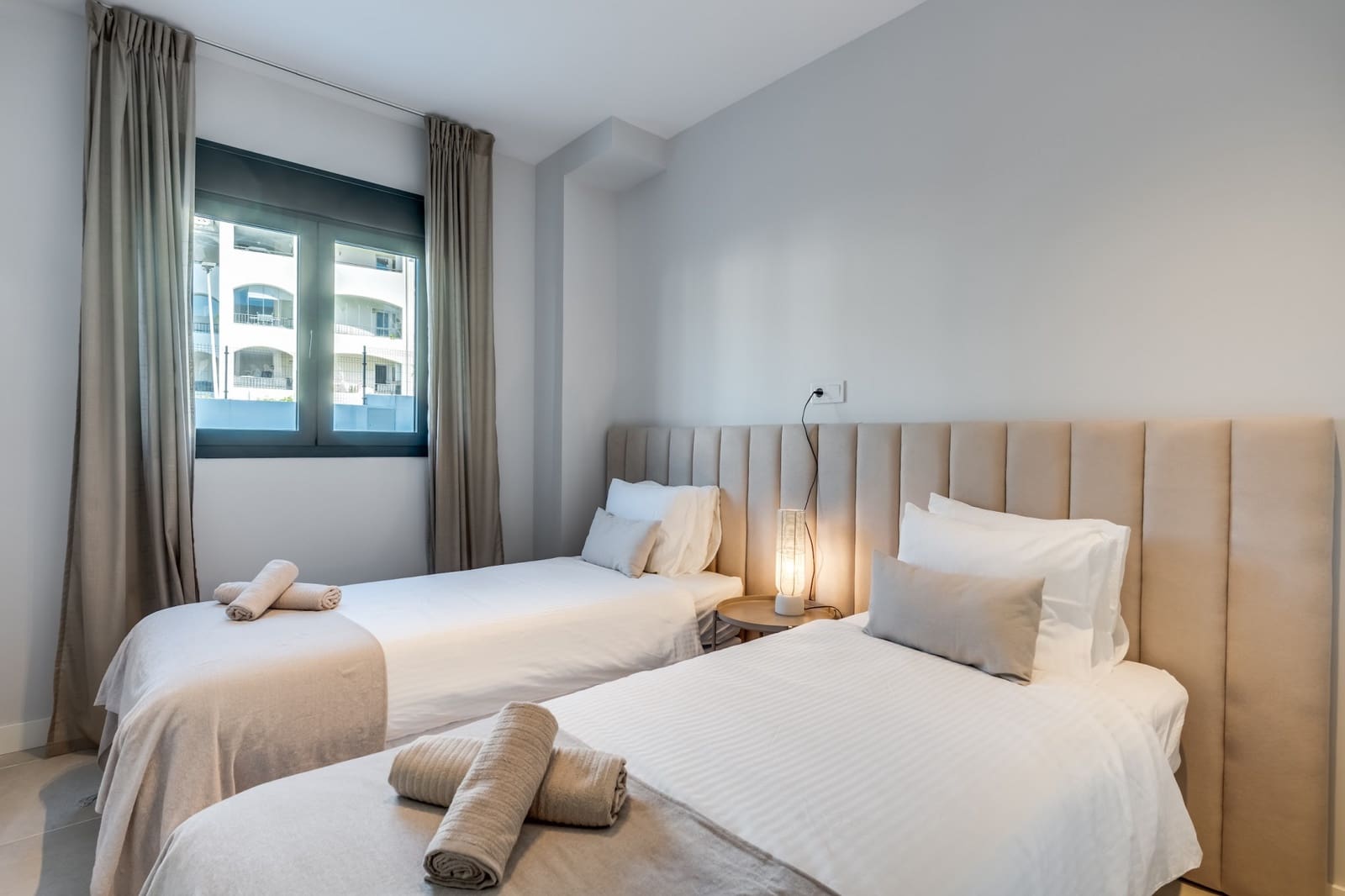 2 soverom Leilighet til salgs i Estepona - € 449 000 (Ref: 9772549)