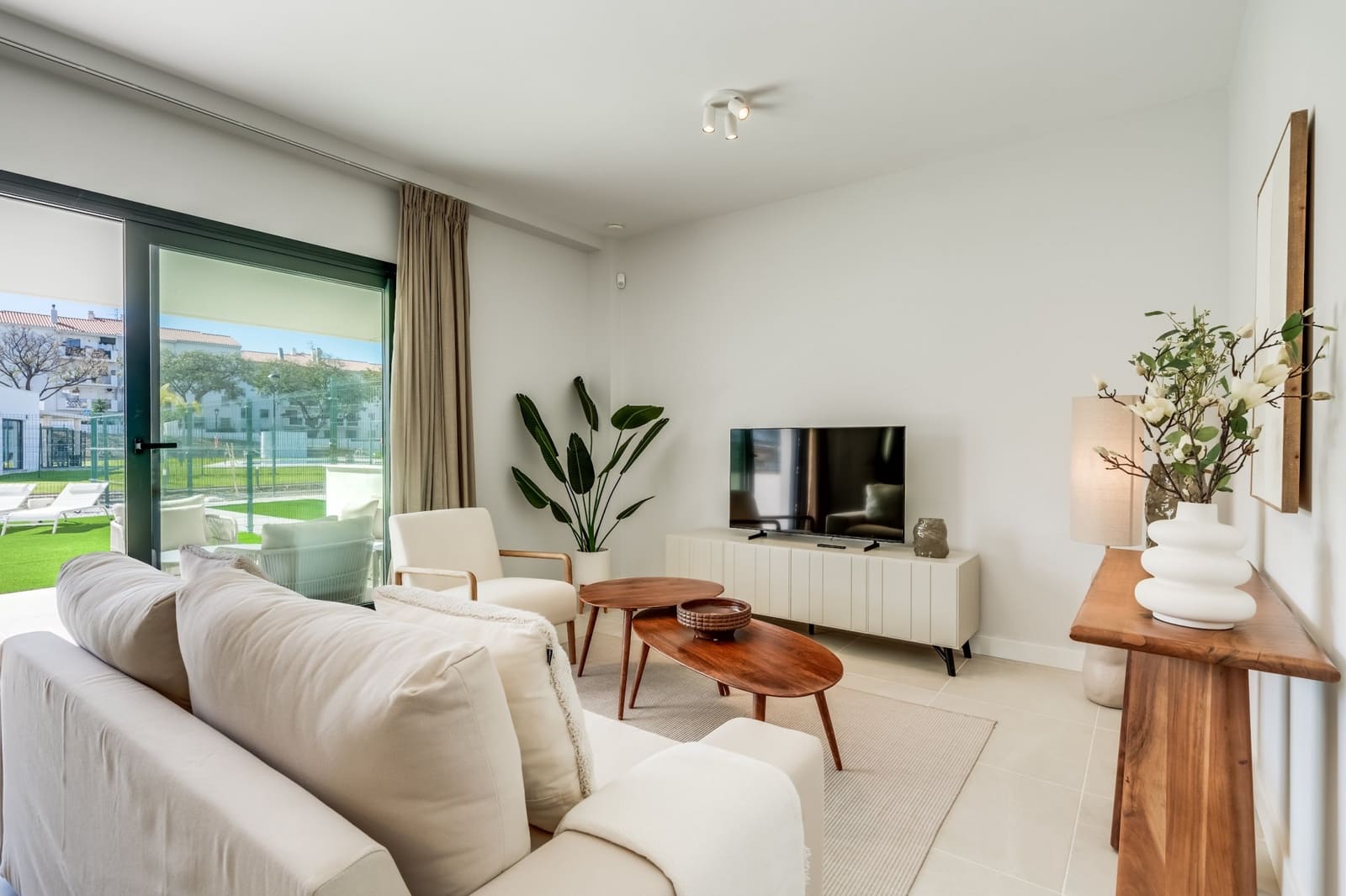 2 soverom Leilighet til salgs i Estepona - € 449 000 (Ref: 9772549)