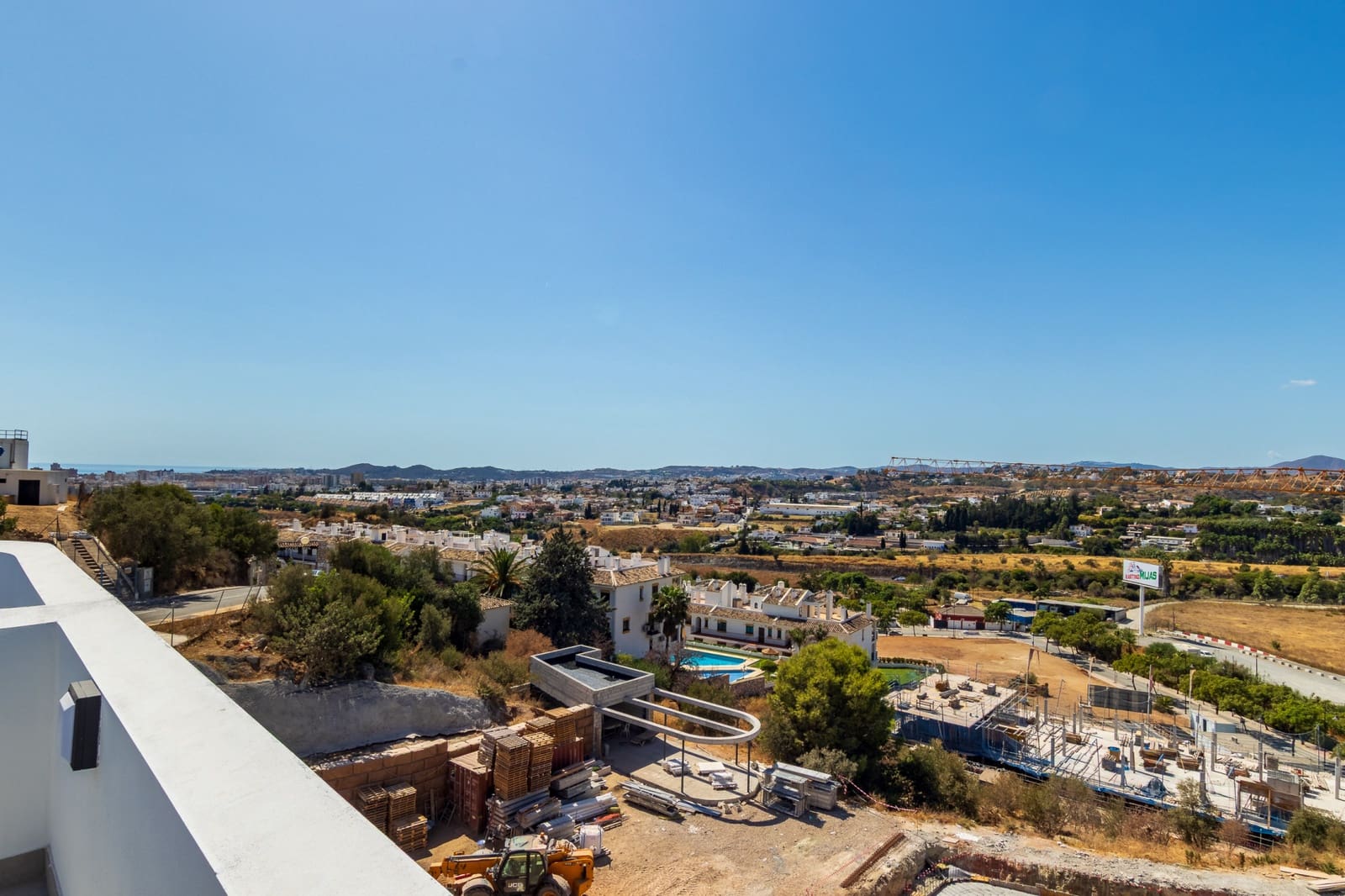3 sypialnia Penthouse na sprzedaż w Fuengirola z basenem garażem - 600 000 € (Ref: 9787995)