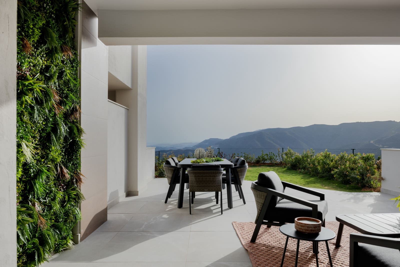 3 soveværelse Byhus til salg i Istan med swimmingpool garage - € 620.000 (Ref: 9805866)