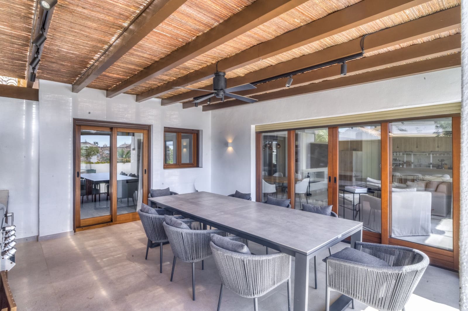 Ático de 3 habitaciones en Marbella en venta con piscina garaje - 2.500.000 € (Ref: 9816773)