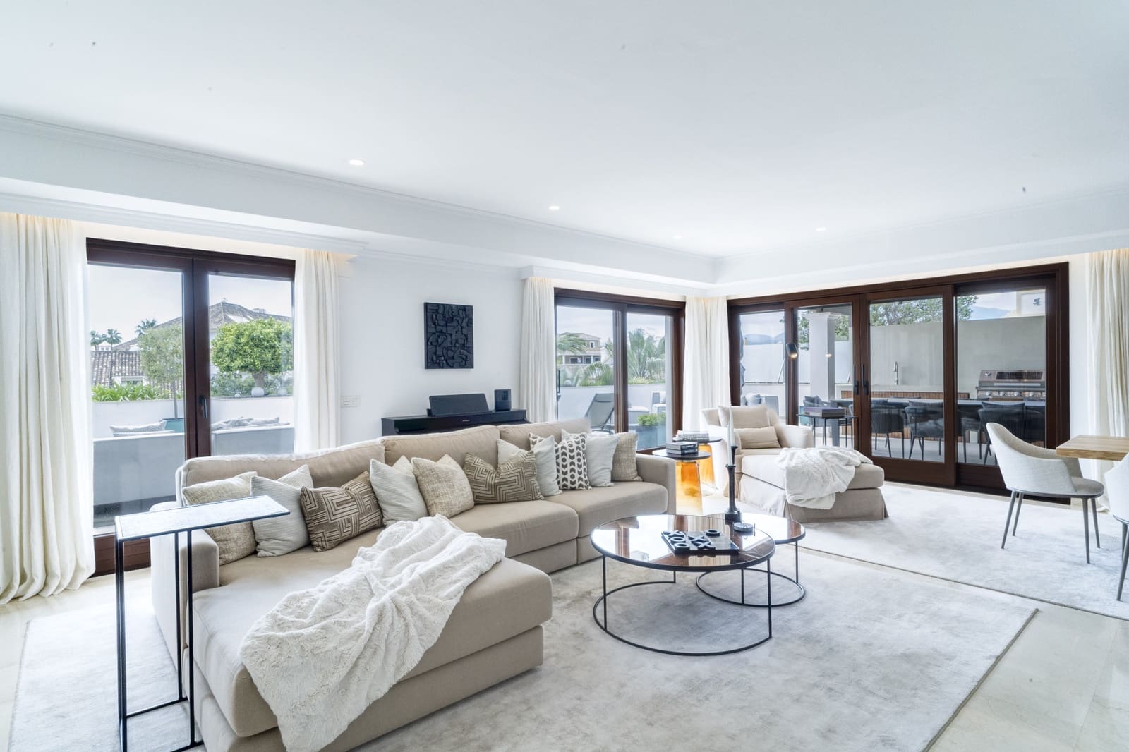 Ático de 3 habitaciones en Marbella en venta con piscina garaje - 2.500.000 € (Ref: 9816773)