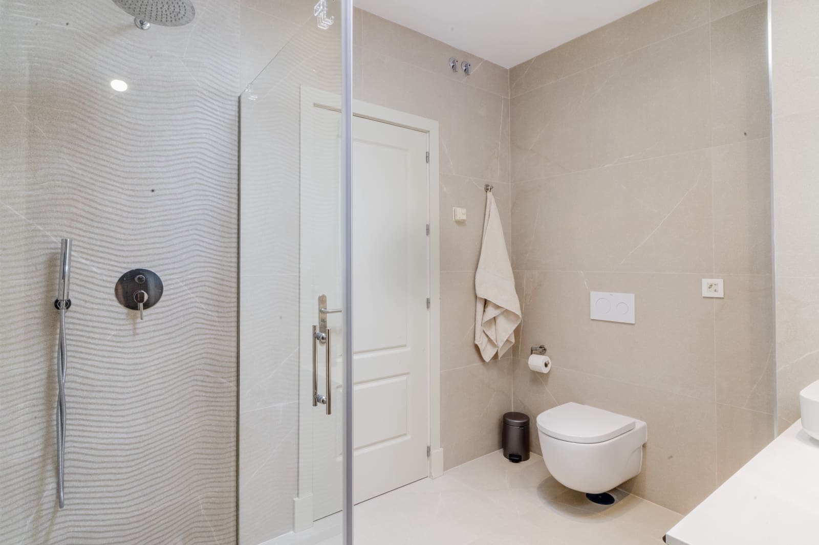 Ático de 3 habitaciones en Marbella en venta con piscina garaje - 2.500.000 € (Ref: 9816773)