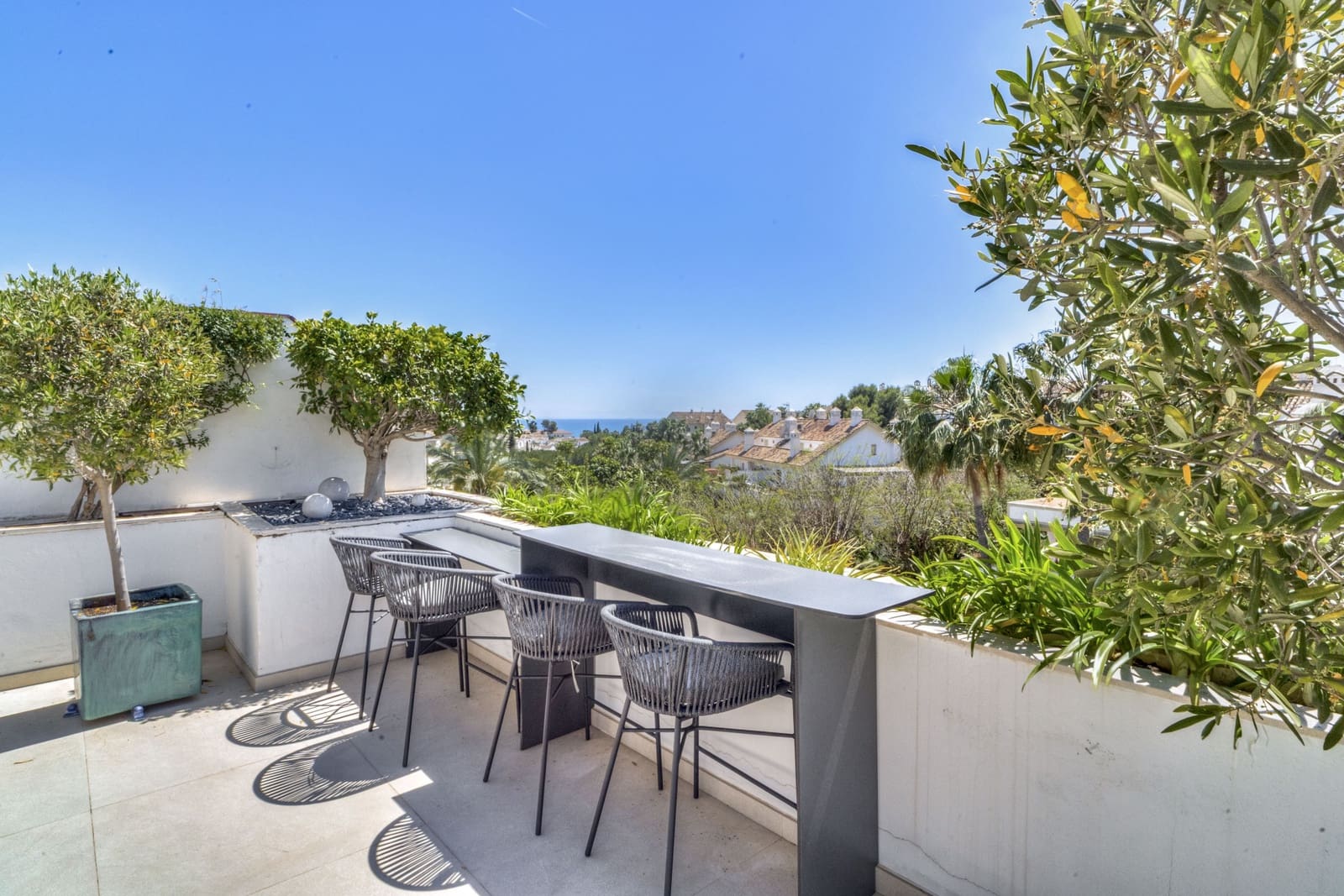 Ático de 3 habitaciones en Marbella en venta con piscina garaje - 2.500.000 € (Ref: 9816773)