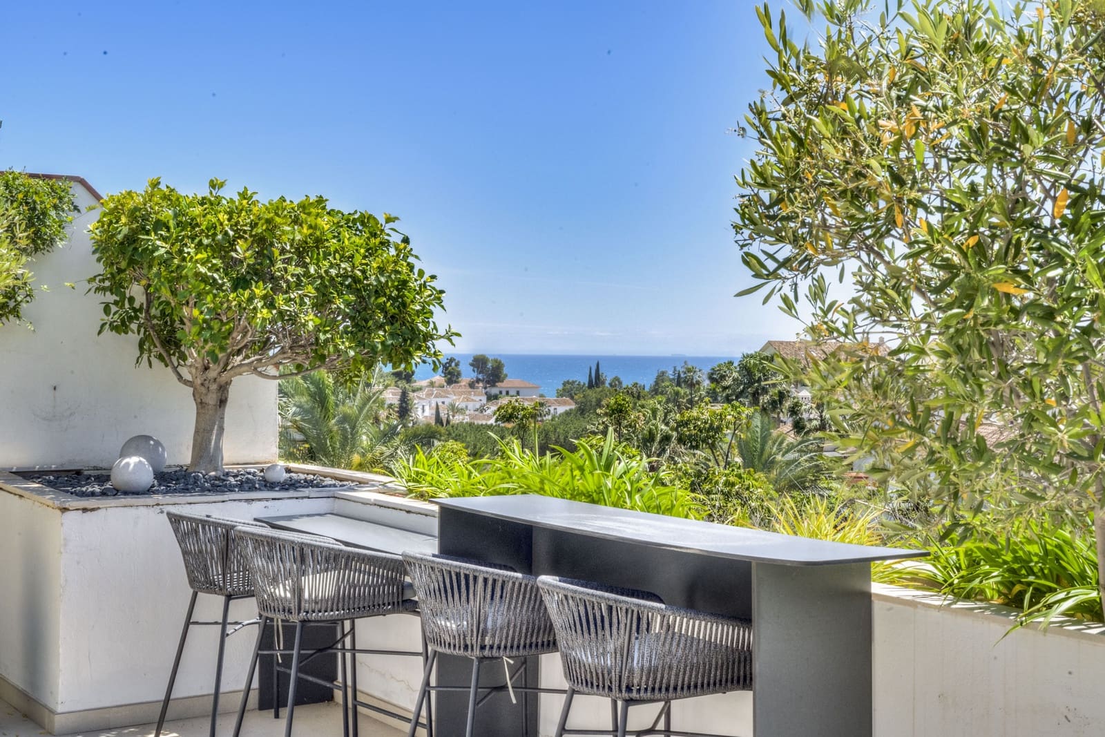 Ático de 3 habitaciones en Marbella en venta con piscina garaje - 2.500.000 € (Ref: 9816773)