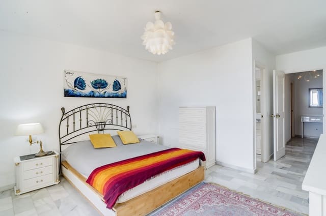 2 quarto Apartamento para venda em Calahonda, Mijas com piscina garagem - 499 000 € (Ref: 9816774)