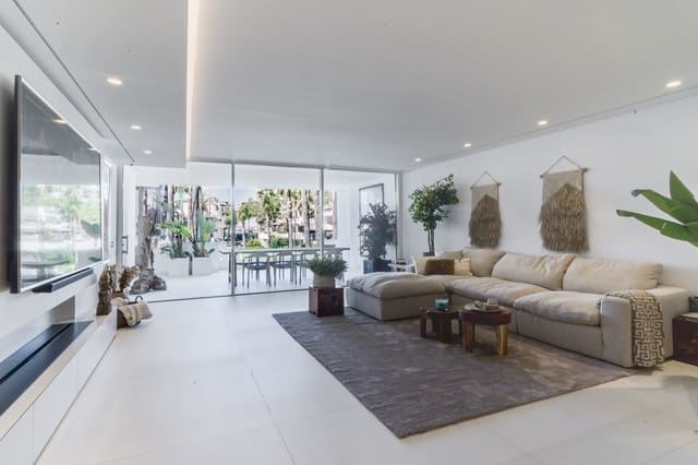 3 chambre Appartement à vendre à Lomas De Marbella, Marbella avec piscine garage - 5 000 000 € (Ref: 9824523)