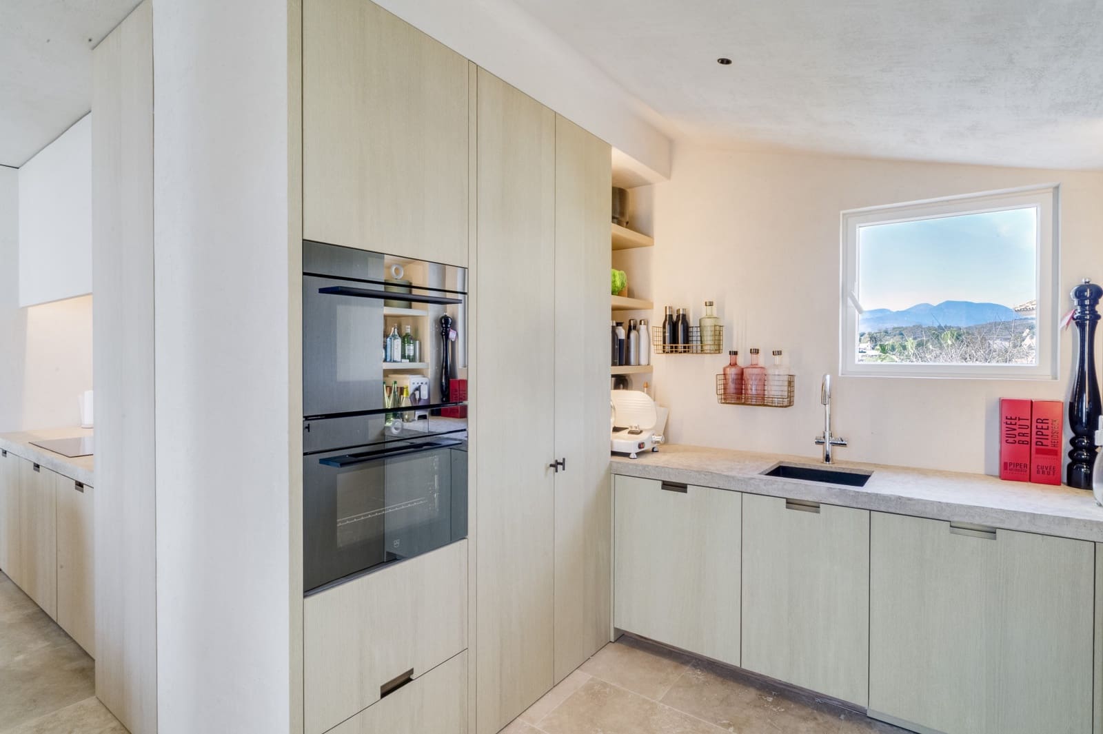 5 soverom Penthouse til salgs i Marbella med svømmebasseng garasje - € 4 850 000 (Ref: 9835025)