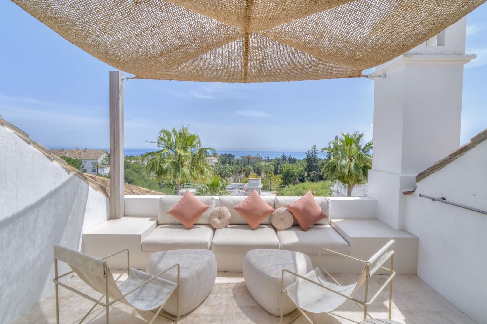 5 soverom Penthouse til salgs i Marbella med svømmebasseng garasje - € 4 850 000 (Ref: 9835025)