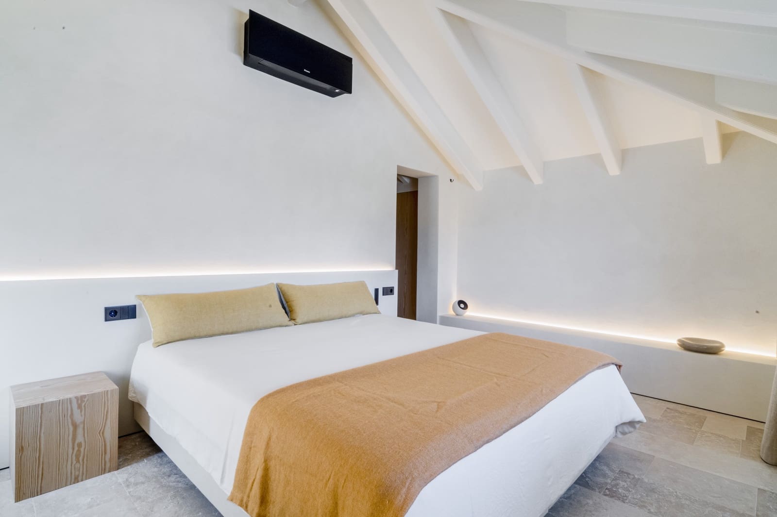 5 soverom Penthouse til salgs i Marbella med svømmebasseng garasje - € 4 850 000 (Ref: 9835025)