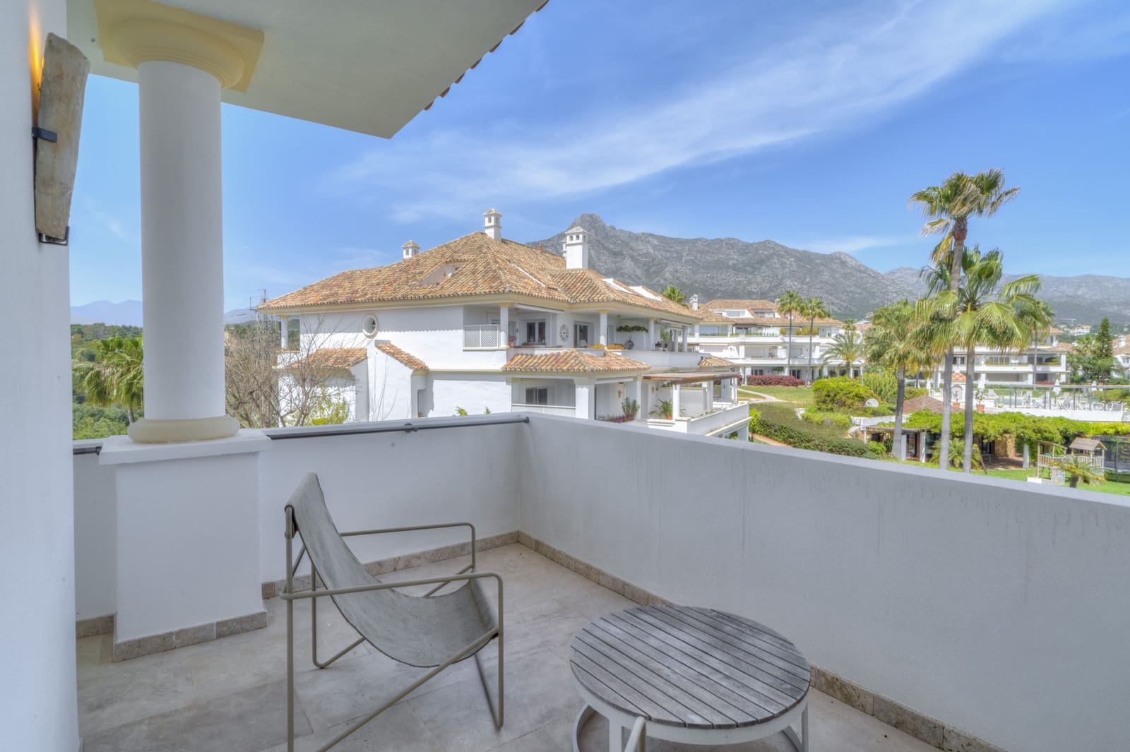 5 soverom Penthouse til salgs i Marbella med svømmebasseng garasje - € 4 850 000 (Ref: 9835025)