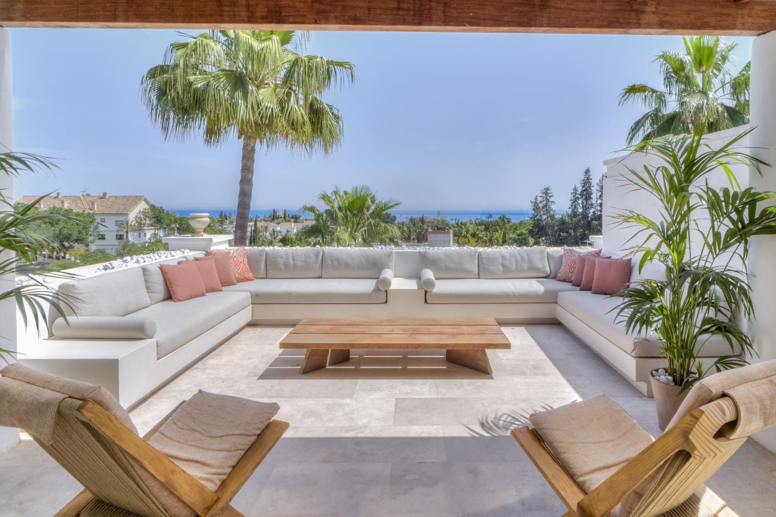 5 soverom Penthouse til salgs i Marbella med svømmebasseng garasje - € 4 850 000 (Ref: 9835025)