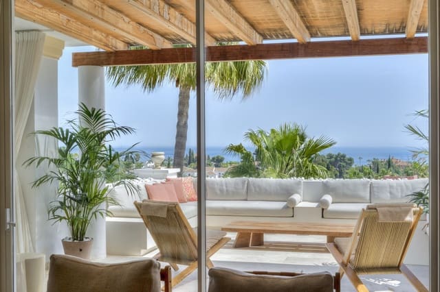 5 soverom Penthouse til salgs i Marbella med svømmebasseng garasje - € 4 850 000 (Ref: 9835025)