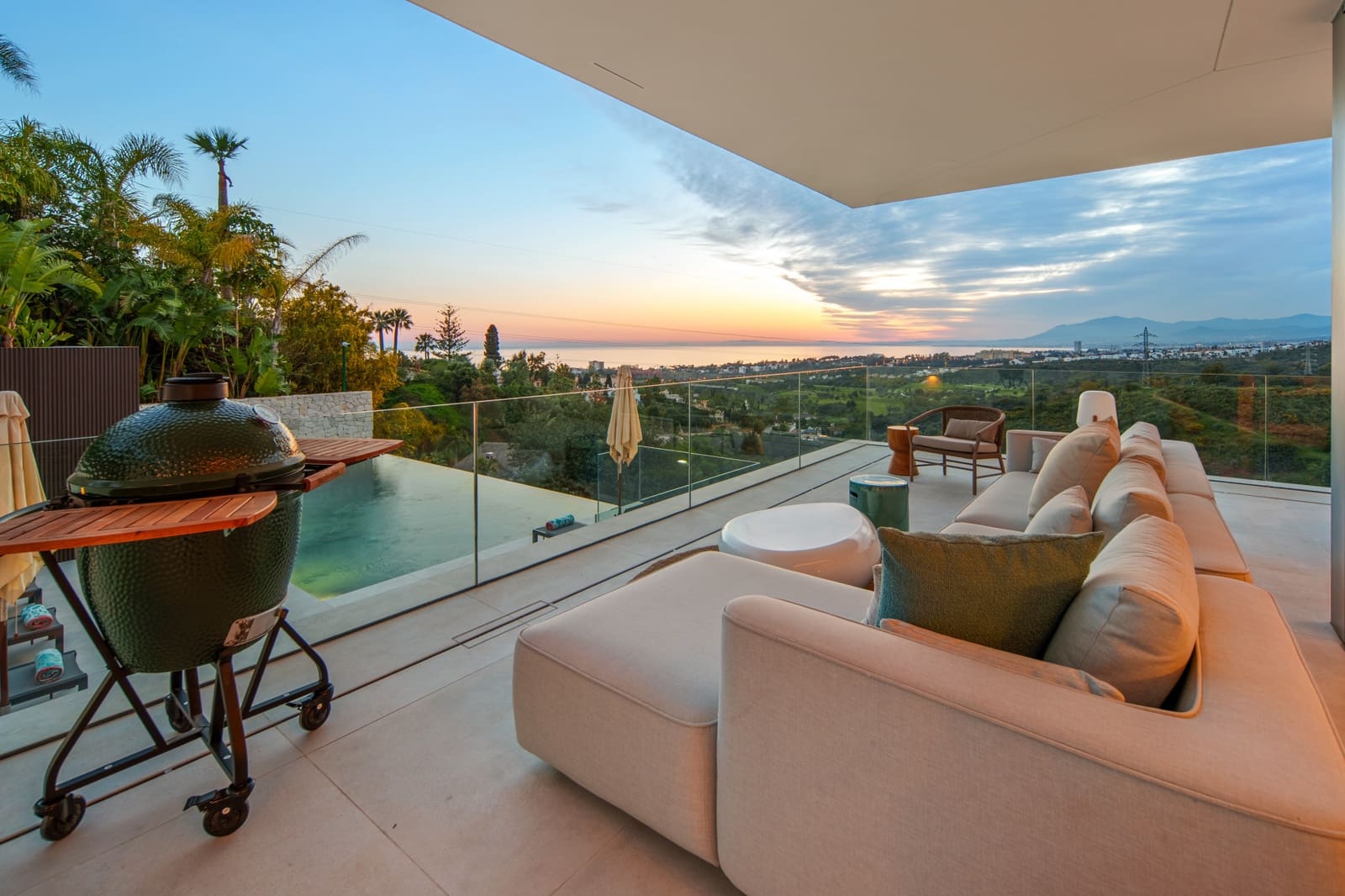 4 Zimmer Villa zu verkaufen in Marbella mit Pool Garage - 6.500.000 € (Ref: 9841958)