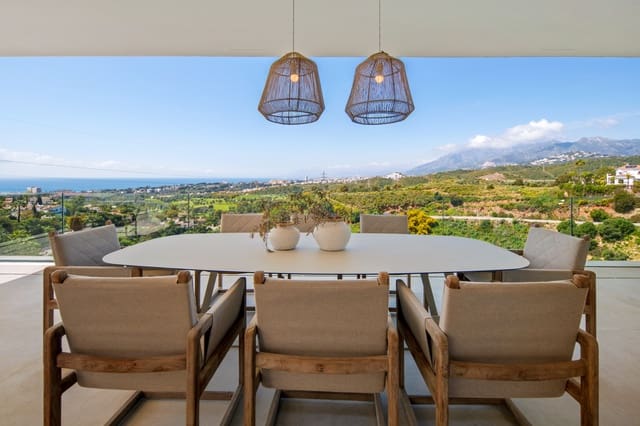4 soveværelse Villa til salg i El Rosario, Marbella med swimmingpool garage - € 6.500.000 (Ref: 9841958)