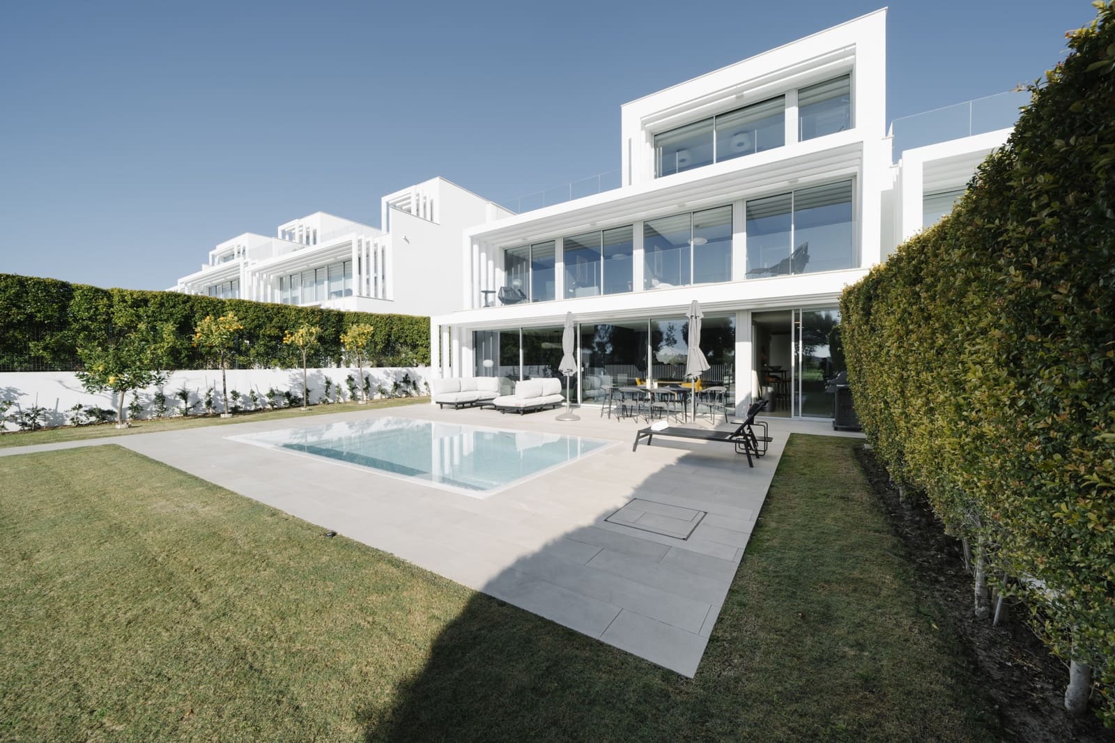 5 sovrum Villa till salu i Sotogrande med pool garage - 1 550 000 € (Ref: 9848492)