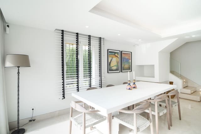 4 soverom Kjedet enebolig til salgs i La Carolina - Guadalpín, Marbella med svømmebasseng garasje - € 2 600 000 (Ref: 9848500)