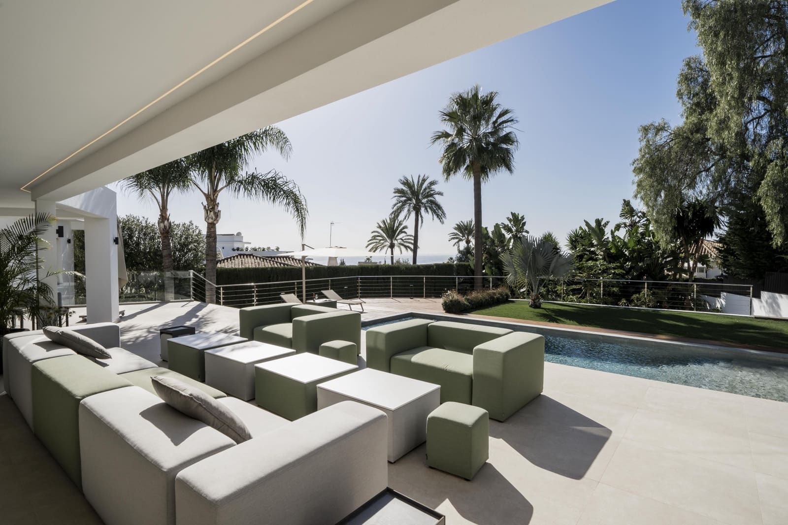 5 Zimmer Villa zu verkaufen in Marbella mit Pool Garage - 4.850.000 € (Ref: 9848506)