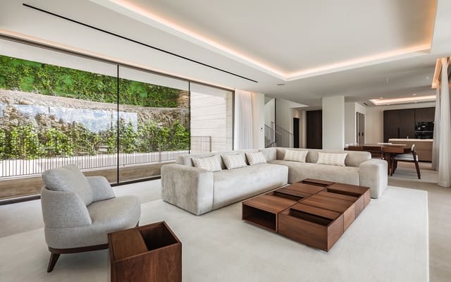 5 bedroom Villa for sale in El Paraíso, Benahavís with pool garage - € 4,990,000 (Ref: 9848508)