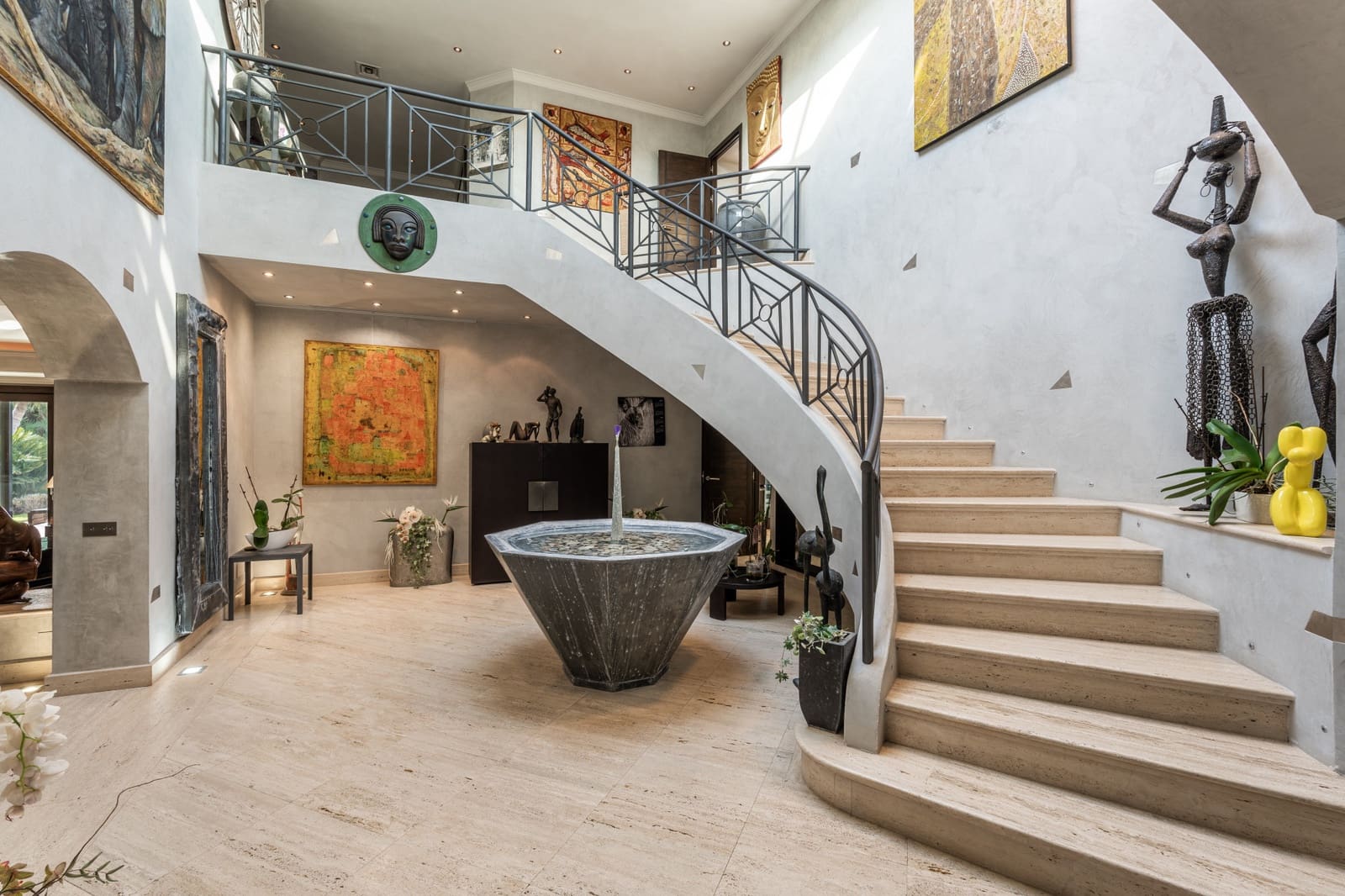 8 soveværelse Villa til salg i El Paraiso med swimmingpool garage - € 13.500.000 (Ref: 9848509)