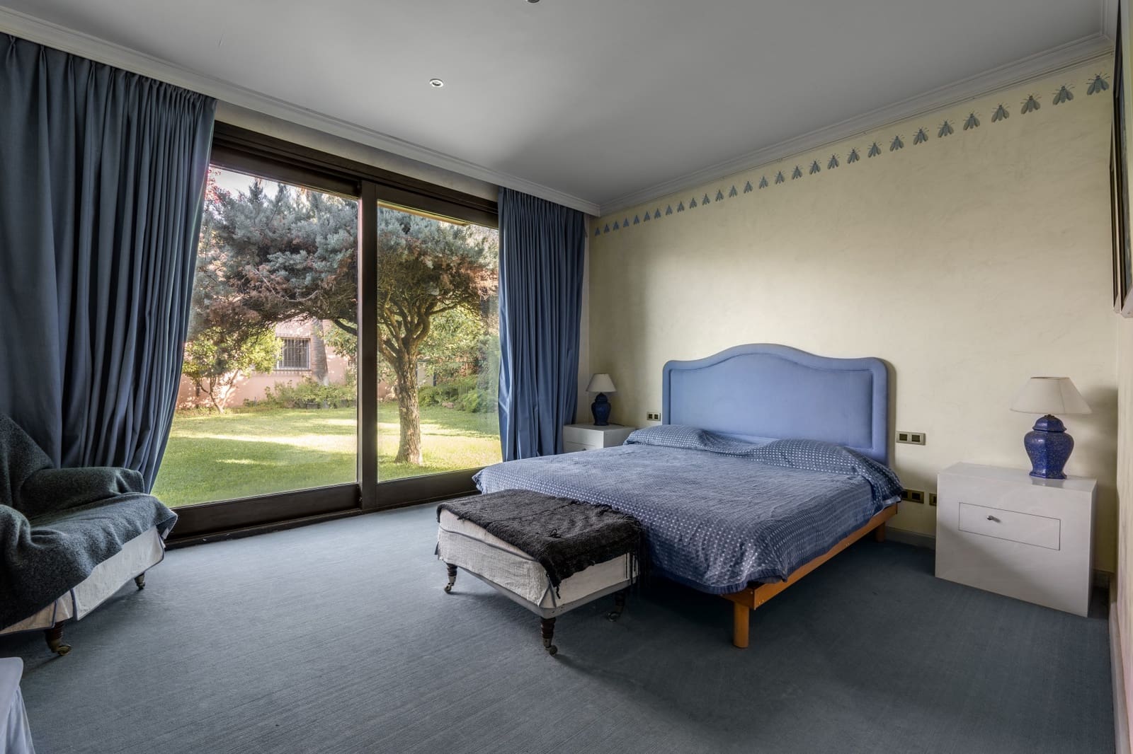 8 soveværelse Villa til salg i El Paraiso med swimmingpool garage - € 13.500.000 (Ref: 9848509)