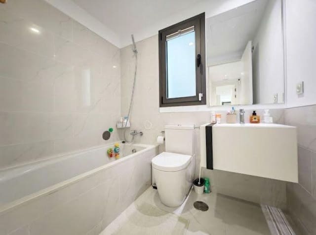 3 soveværelse Lejlighed til salg i Nueva Atalaya, Estepona med swimmingpool garage - € 799.000 (Ref: 9848511)