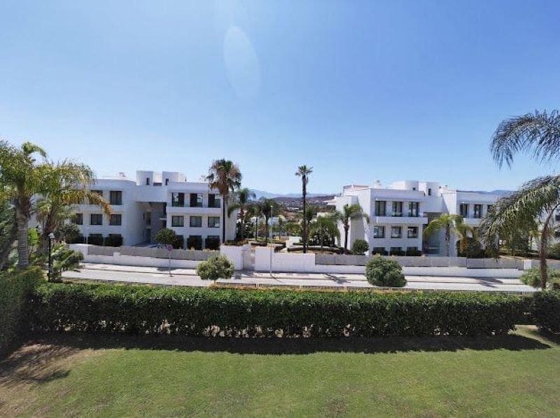 3 soveværelse Lejlighed til salg i New Golden Mile med swimmingpool garage - € 799.000 (Ref: 9848511)