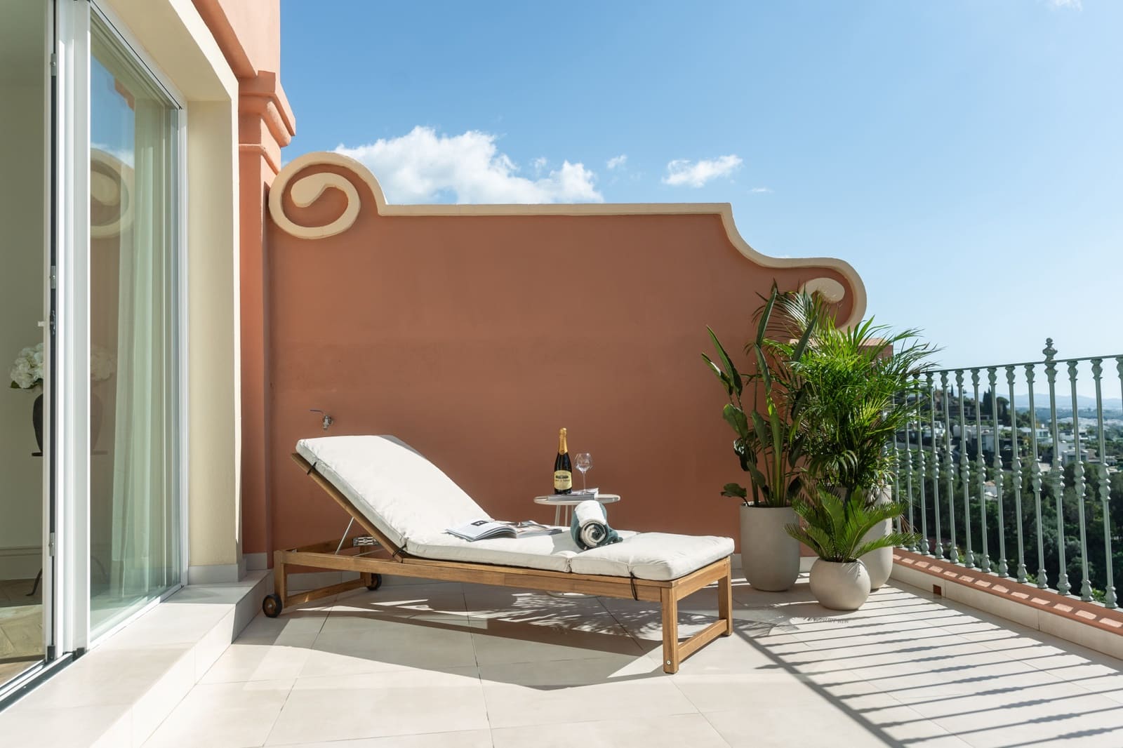 4 bedroom Townhouse for sale in Monte Halcones with pool - € 1,295,000 (Ref: 9848515)