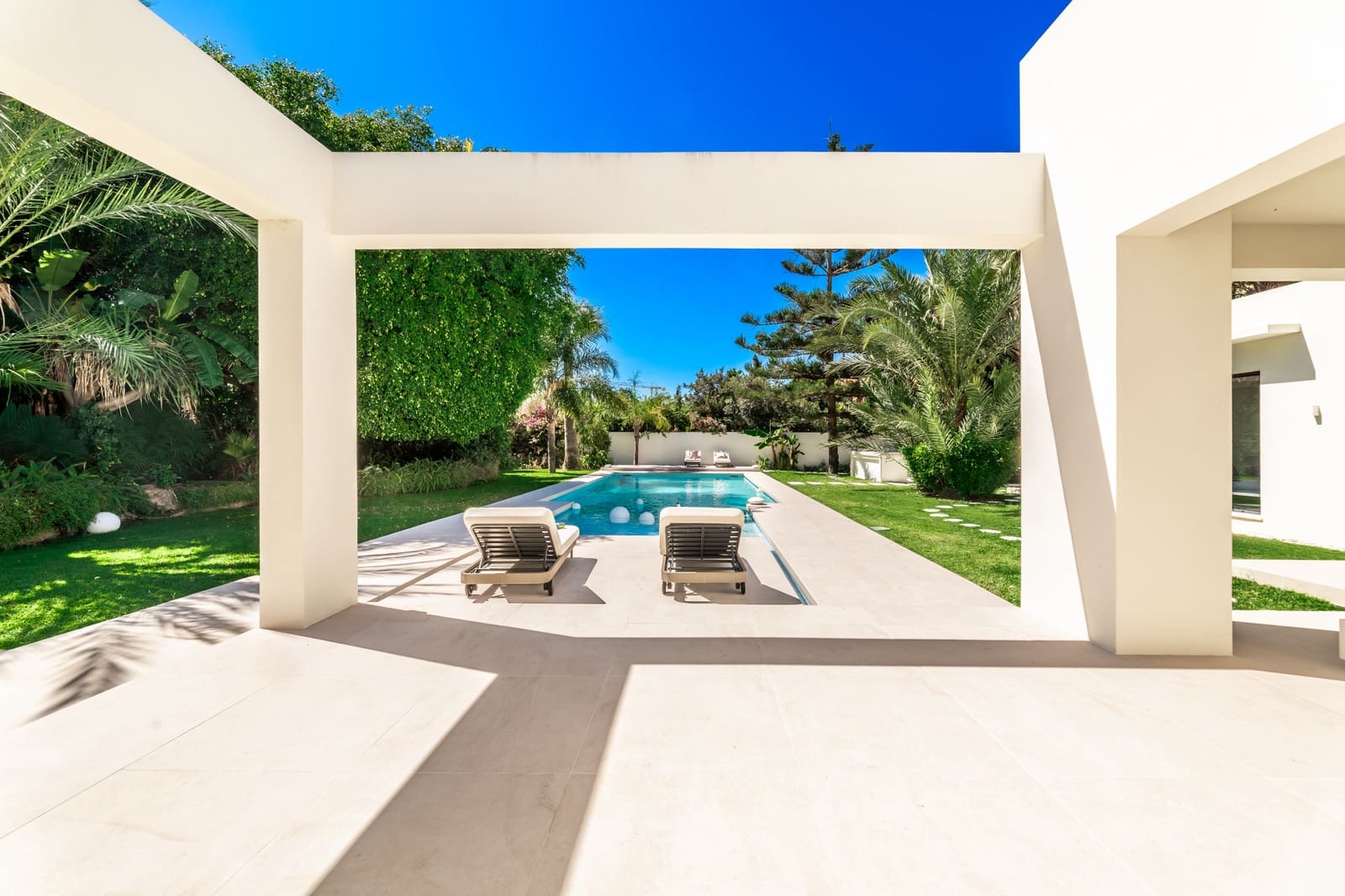 5 soveværelse Villa til salg i Marbella med swimmingpool garage - € 5.795.000 (Ref: 9848522)