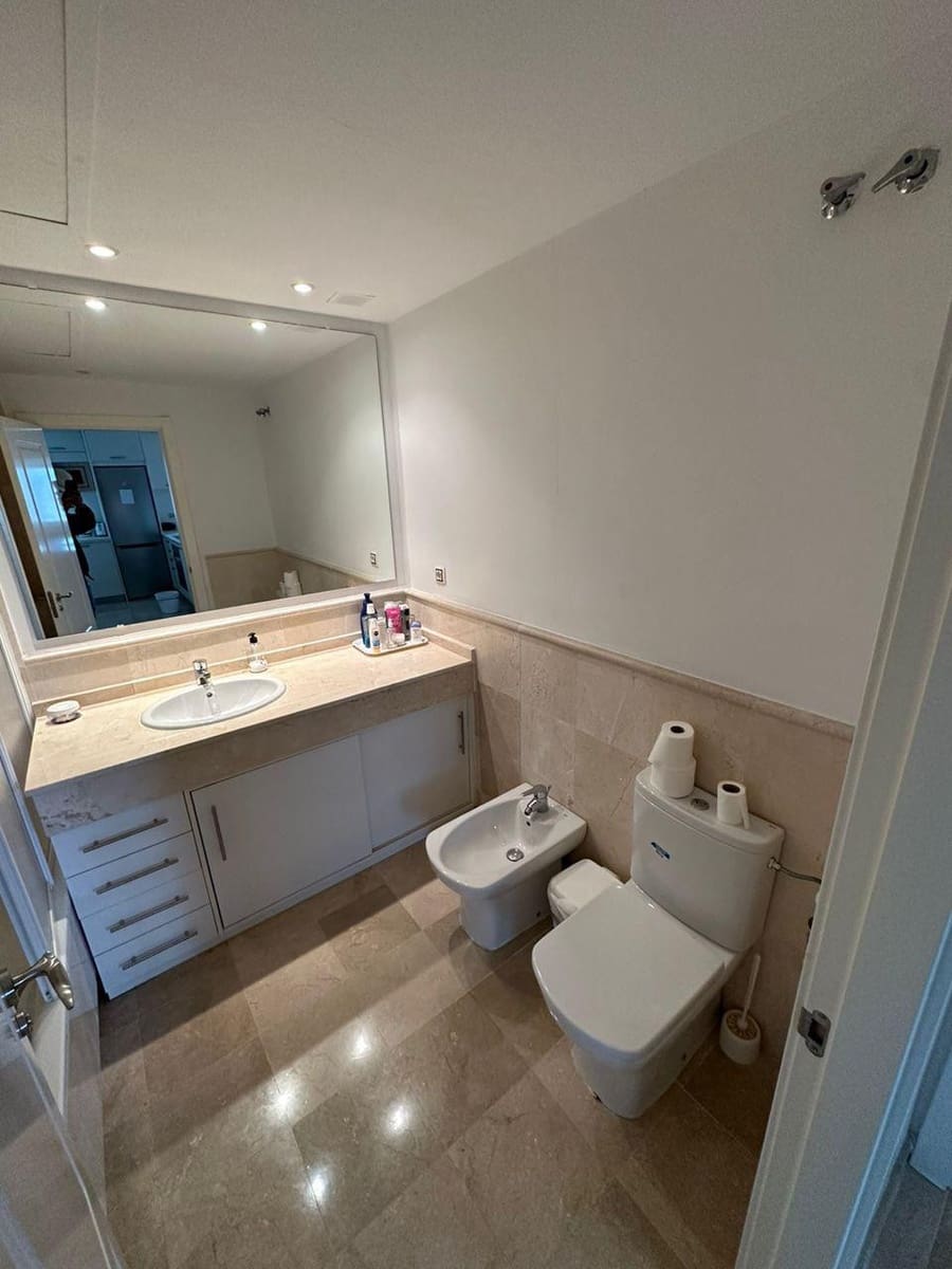 2 bedroom Apartment for sale in Marbella with pool garage - € 419,000 (Ref: 9848528)