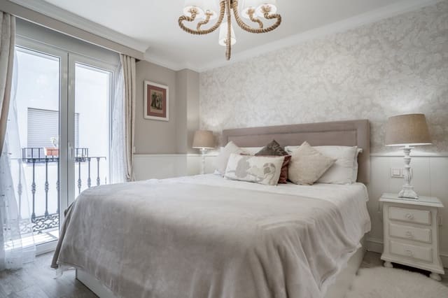 4 camera da letto Casa in vendita in Casco Antiguo, Marbella - 1.550.000 € (Rif: 9848536)