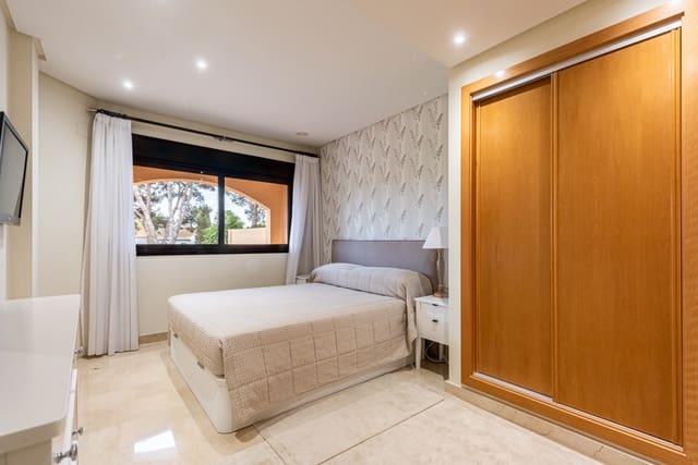 2 camera da letto Appartamento in vendita in Puerto Banus, Marbella con piscina garage - 895.000 € (Rif: 9848540)