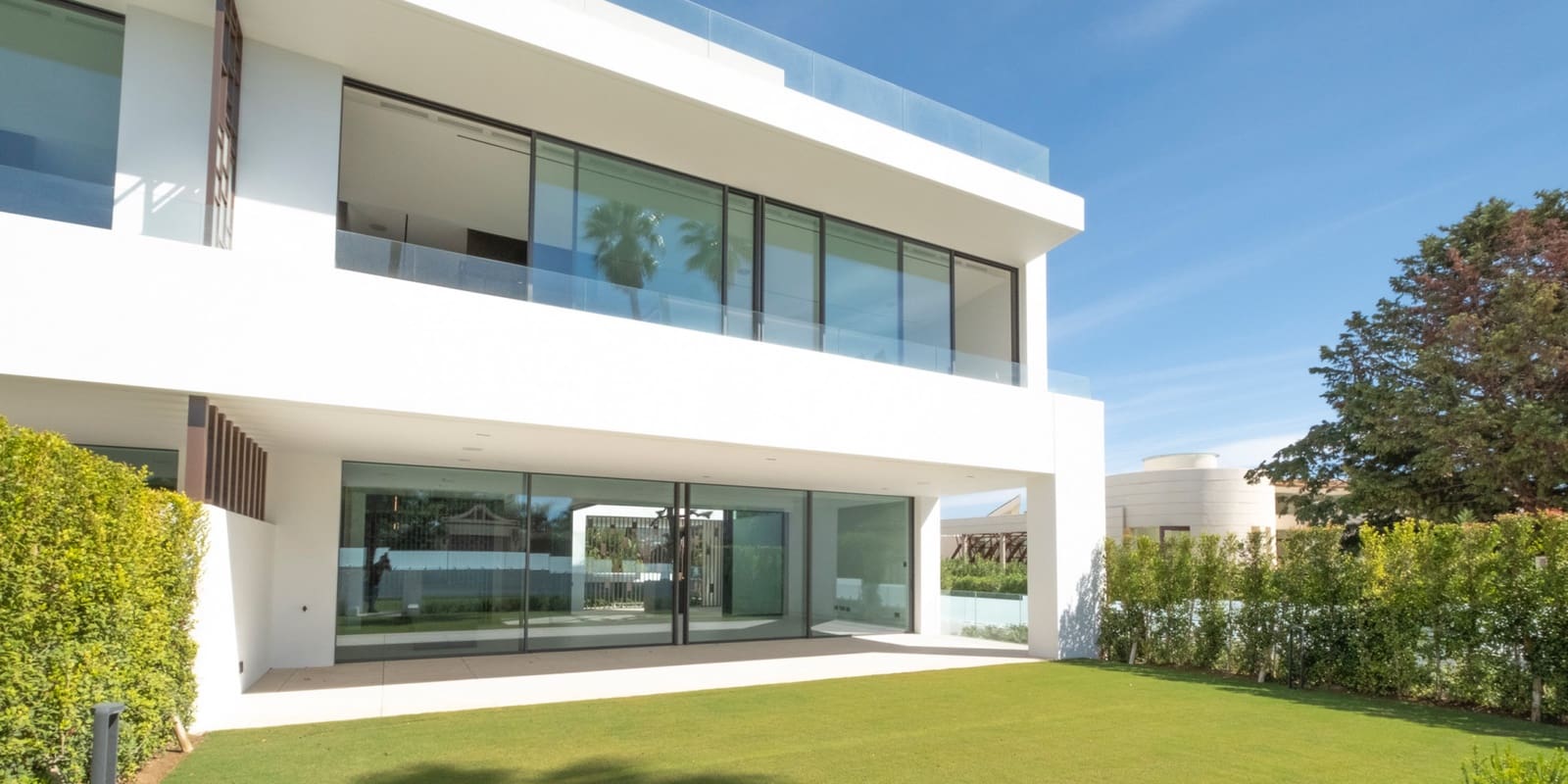 3 bedroom Semi-detached Villa for sale in Nueva Andalucia with pool garage - € 6,250,000 (Ref: 9848541)