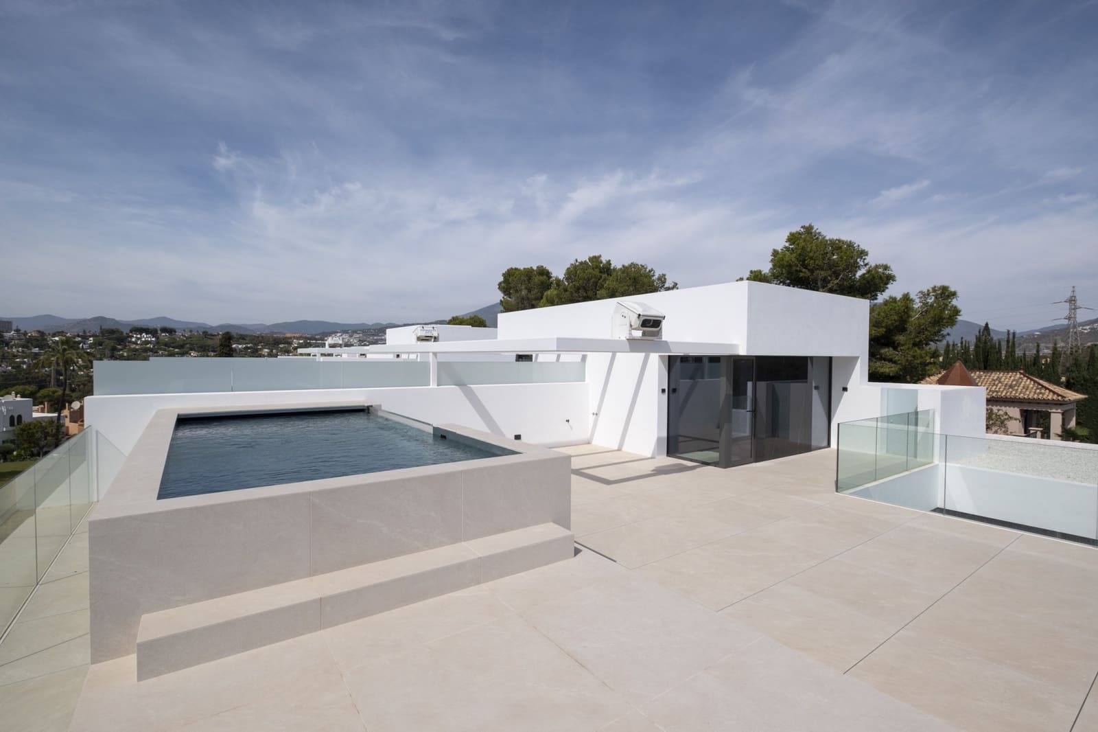 3 bedroom Semi-detached Villa for sale in Nueva Andalucia with pool garage - € 6,250,000 (Ref: 9848541)